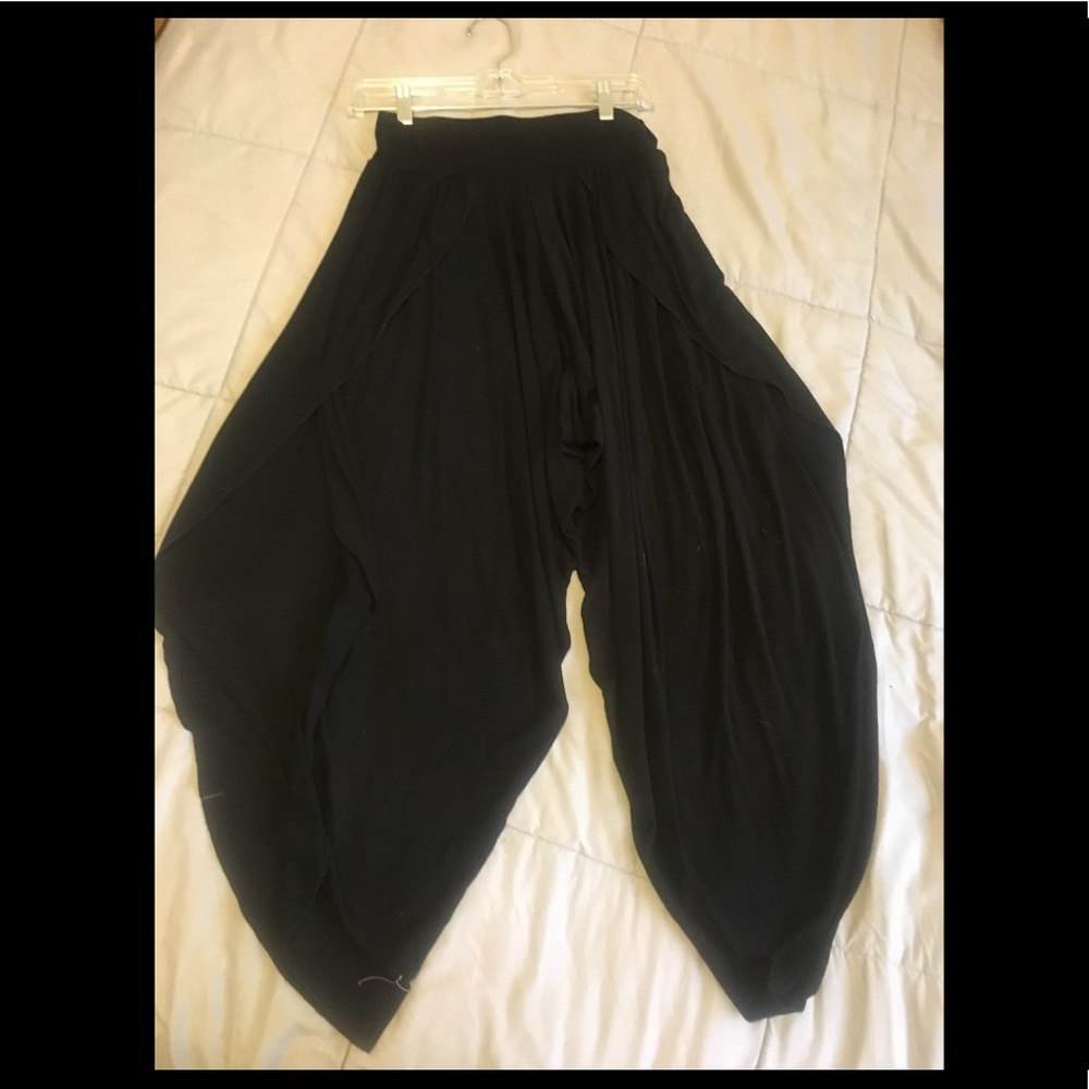 Black small slit harem pants
